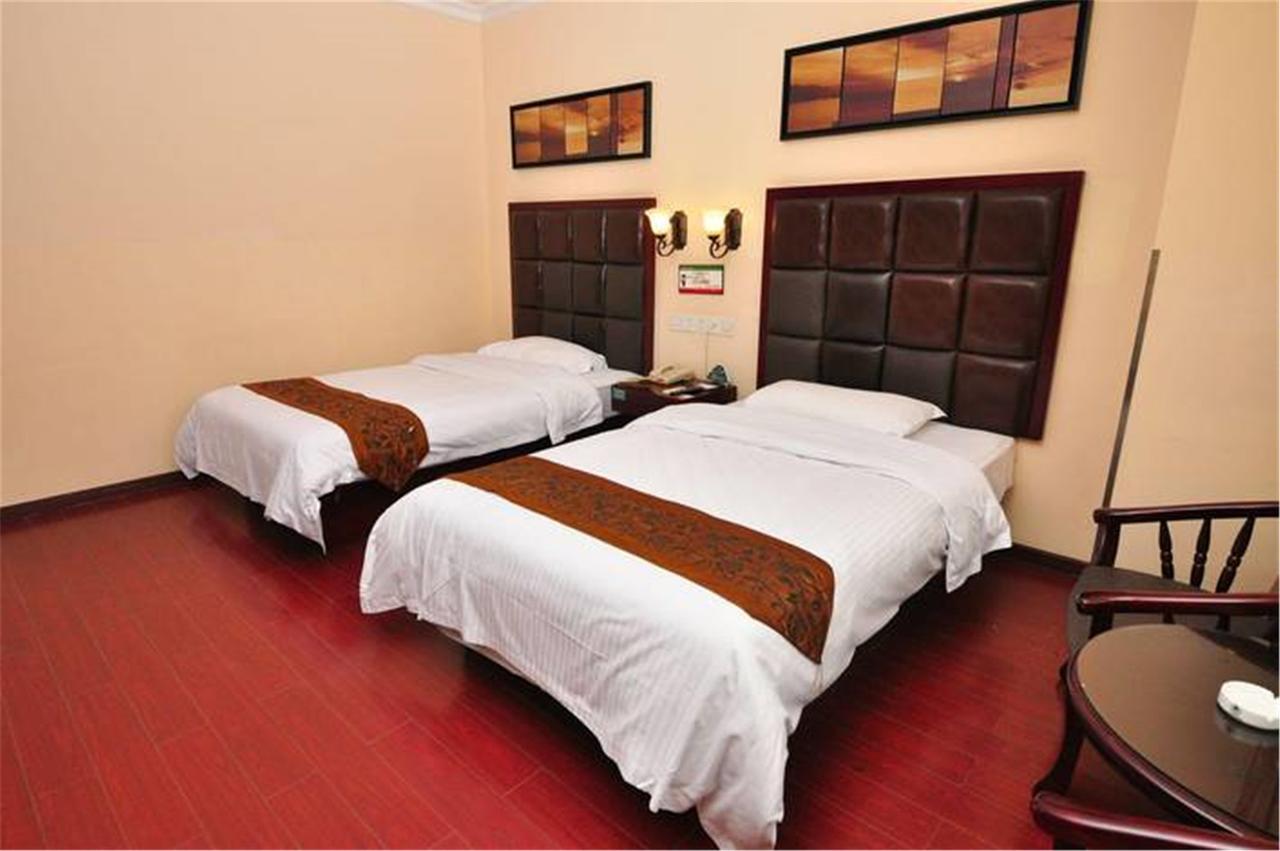 Greentree Inn Guangdong Guangzhou Jichang Road Express Hotel ภายนอก รูปภาพ